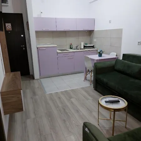 De Lux Nedeljkovic Aparthotel *