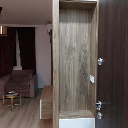 De Lux Nedeljkovic Aparthotel